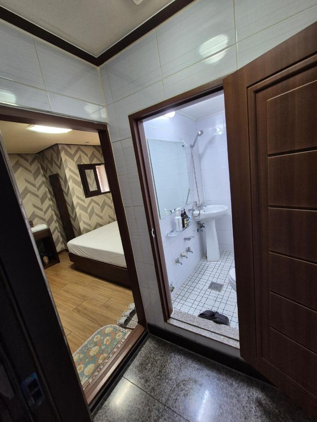 Joyful Stay Seoul Eksteriør bilde